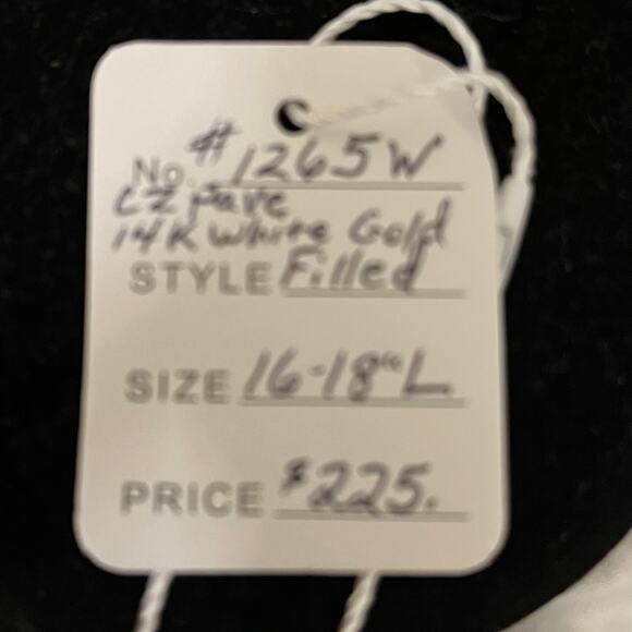 DanielMark Silver Camellia Flower Necklace - Picture 2 of 2